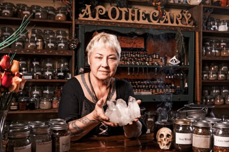 crystal store image
