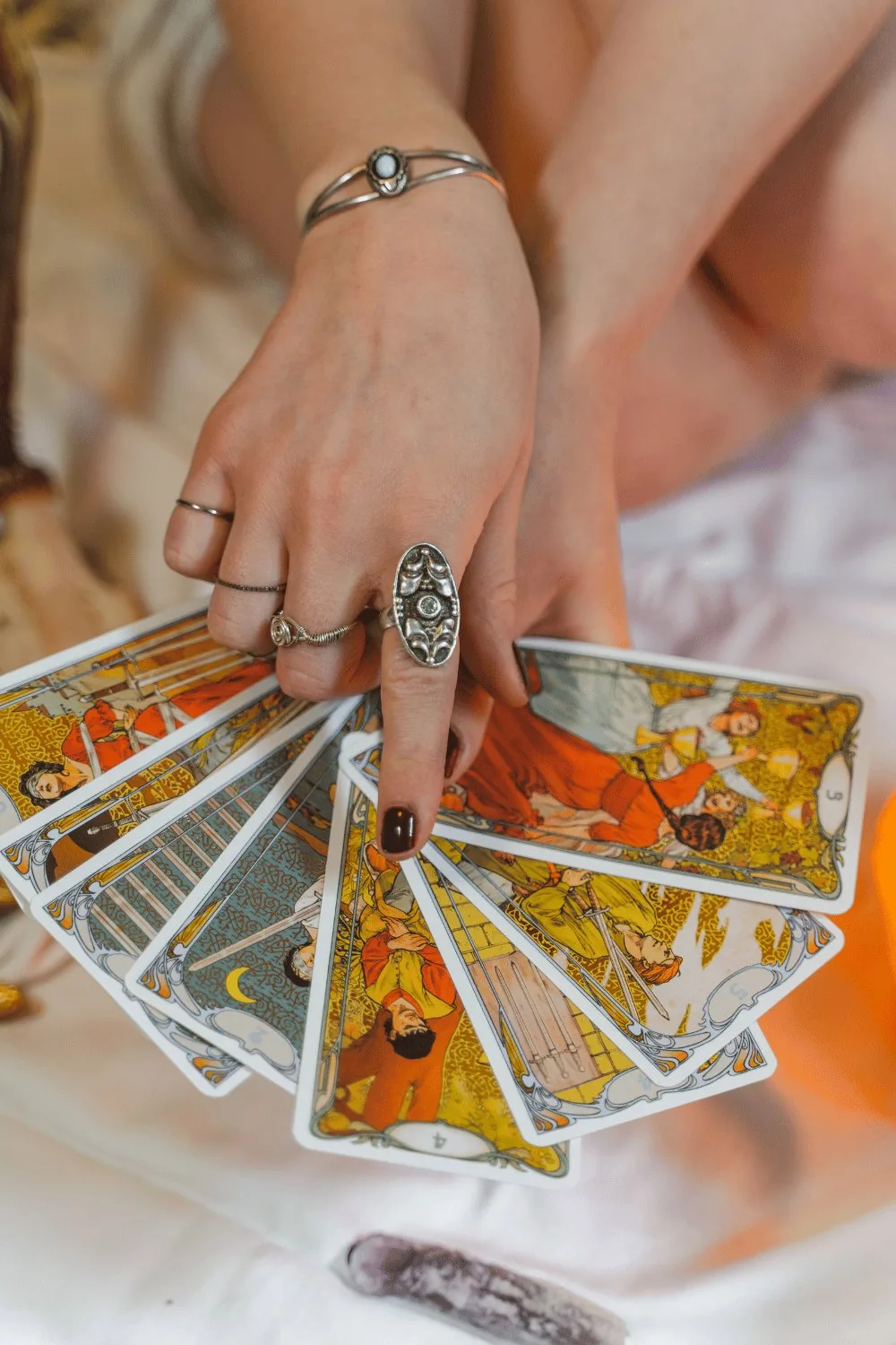 tarot card reading image
