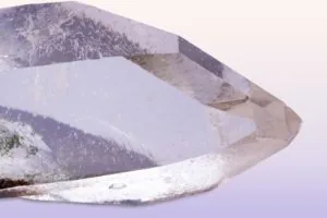 crystals for spiritual protection: clear quartz