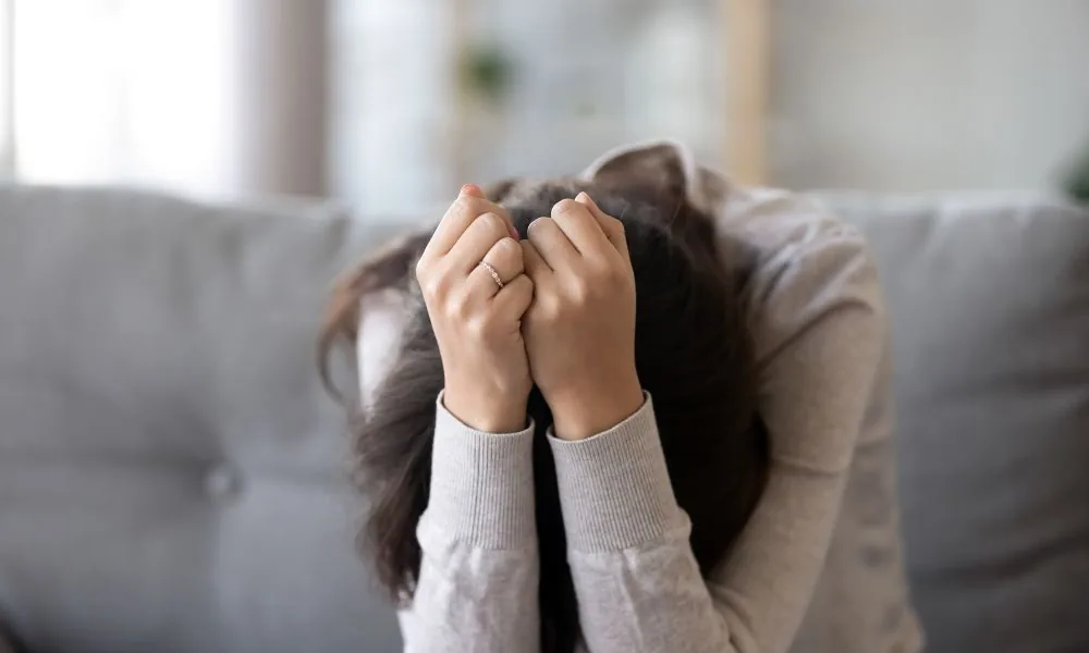 image for separation anxiety in relationships 1