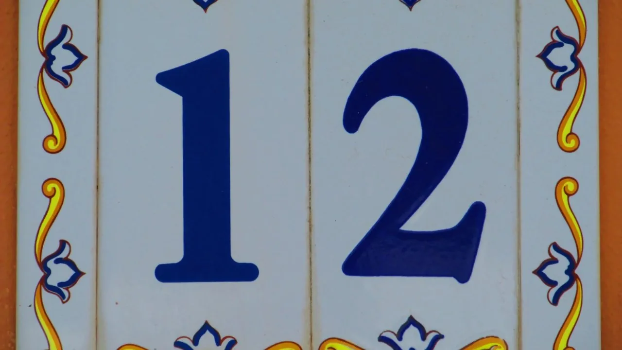 Am ancient design displaying number 12