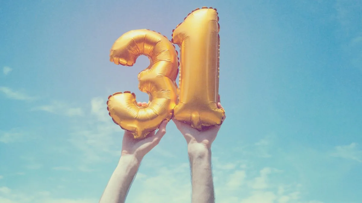 number 31 inflatable ballon